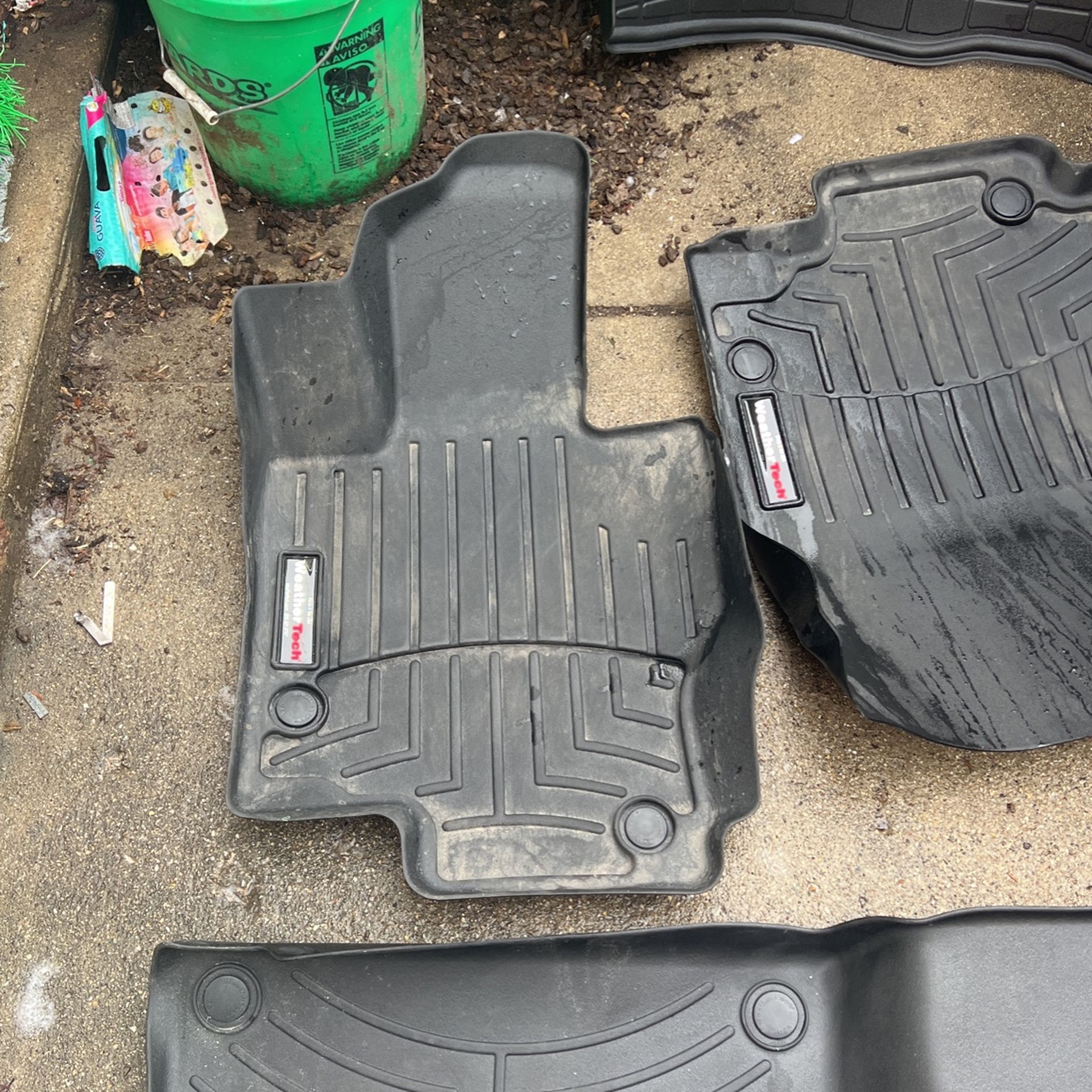 WeatherTech Floor Mats for Mercedes GLE