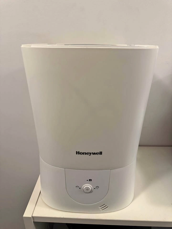 Honeywell HWM440 Series Top Fill Warm Mist Humidifier