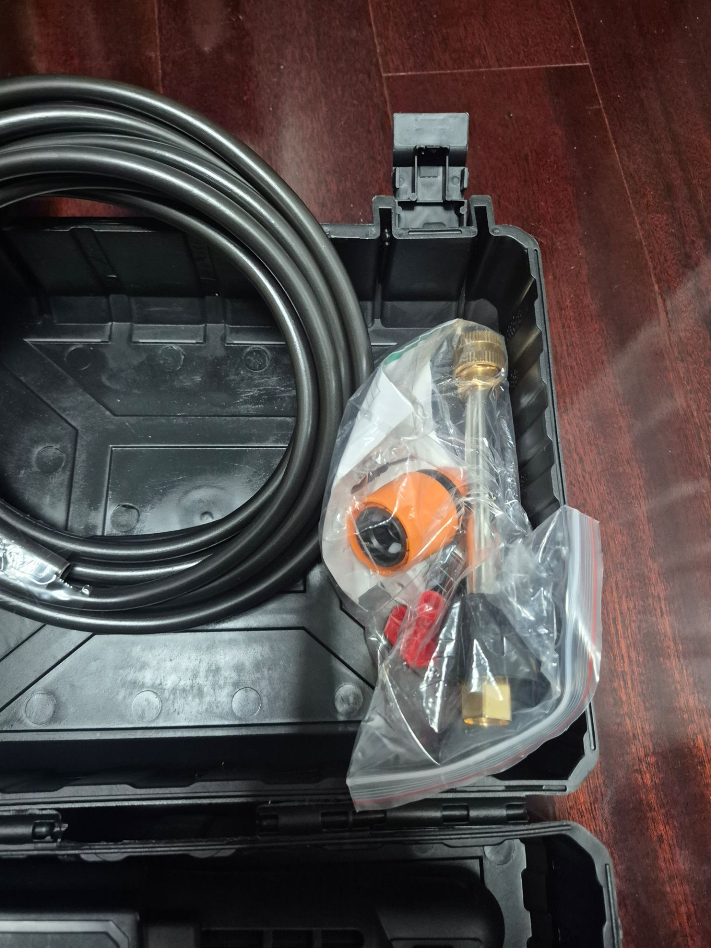 Cordless pressure washer new - photo 4