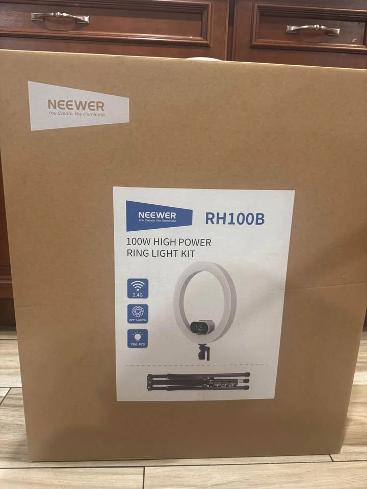 Neewer 19” LED Ring Light - photo 3