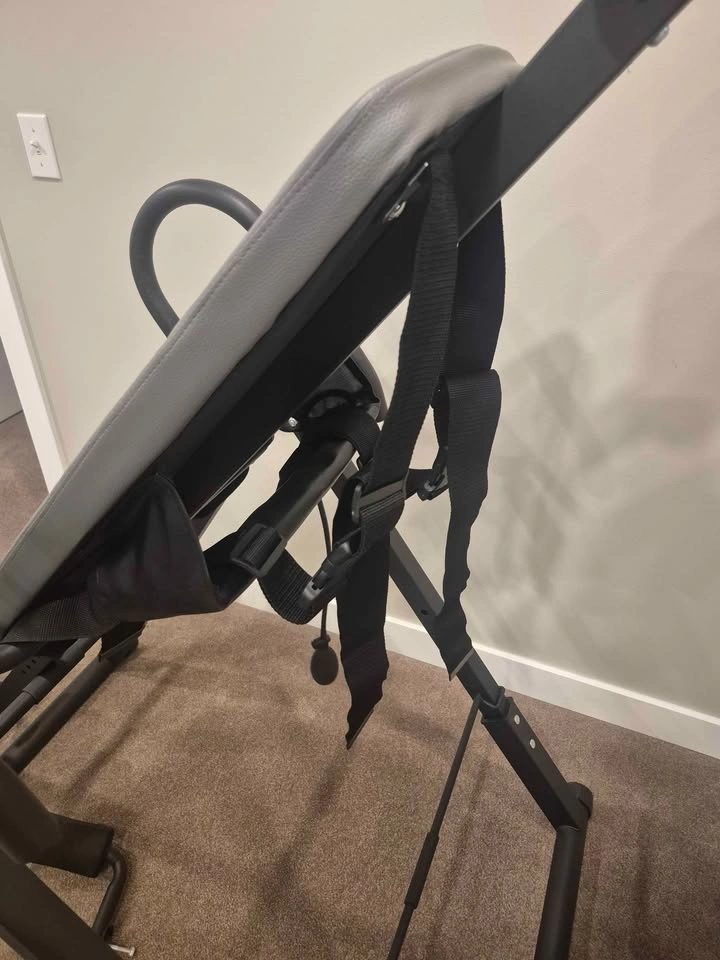 84 Acres Fitness Inversion Table - photo 2