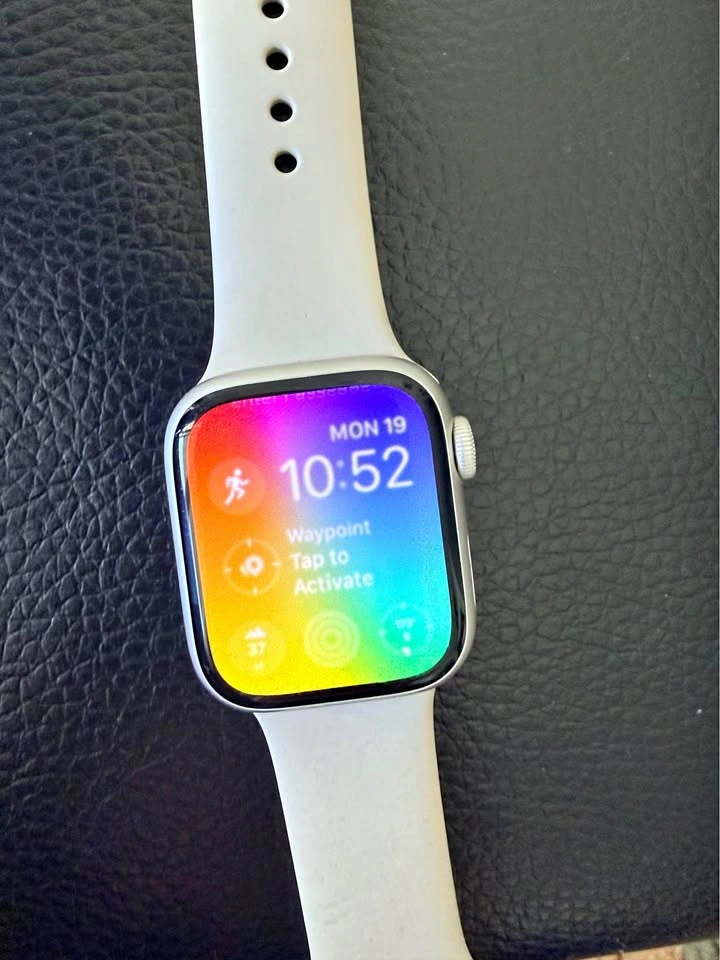 Apple Watch Series 8 GPS & cellular with extras
