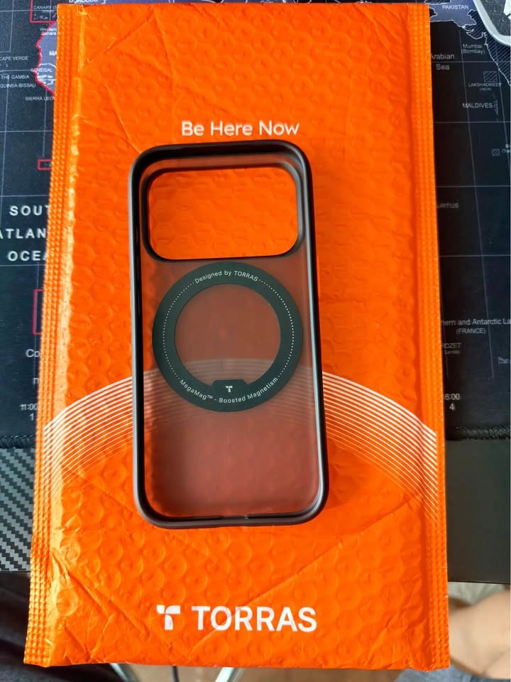 TORRAS Ostand O3 Fitness Case for iPhone 17 Pro - photo 2