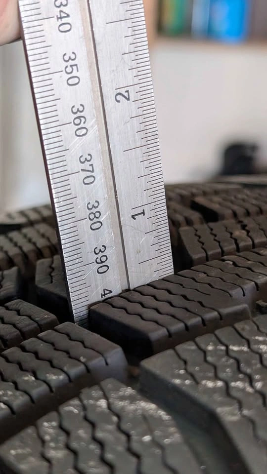 Like New Winter Tires & Wheels - photo 4