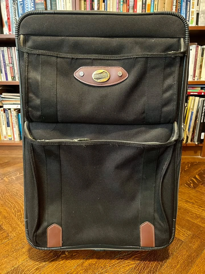 Set of 2 Heavy-Duty Rolling Suitcases (Lark + American Tourister - photo 4