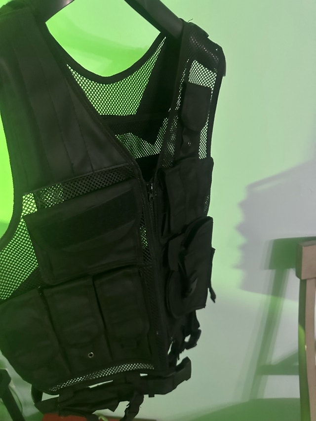 Black Tactical Vest -Medium Size - photo 3