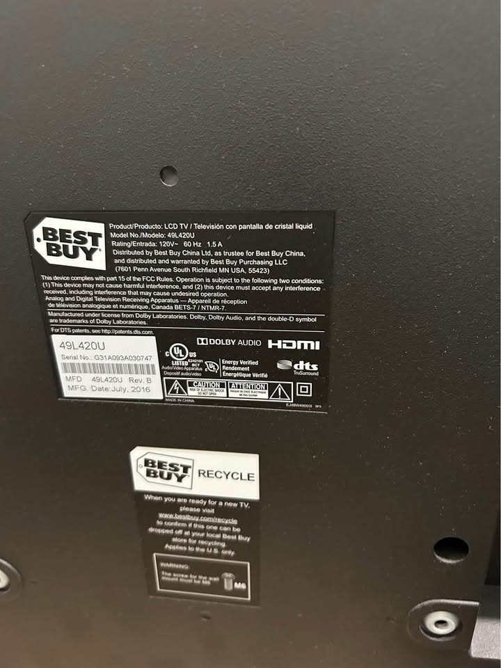 48” Toshiba TV - photo 2