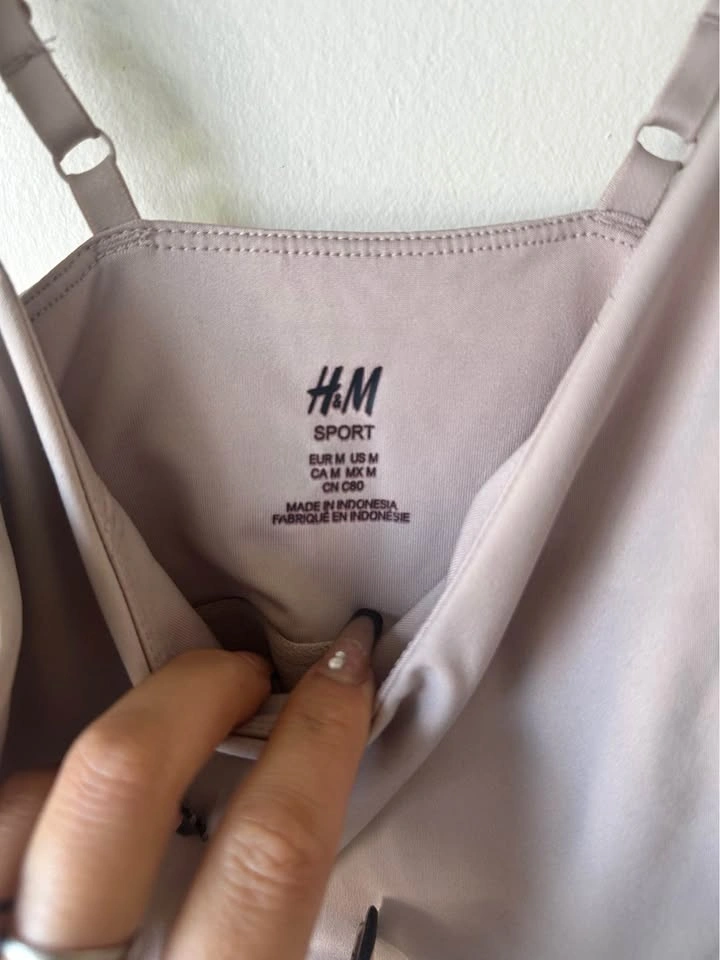 Sports Bra Size Medium - photo 2