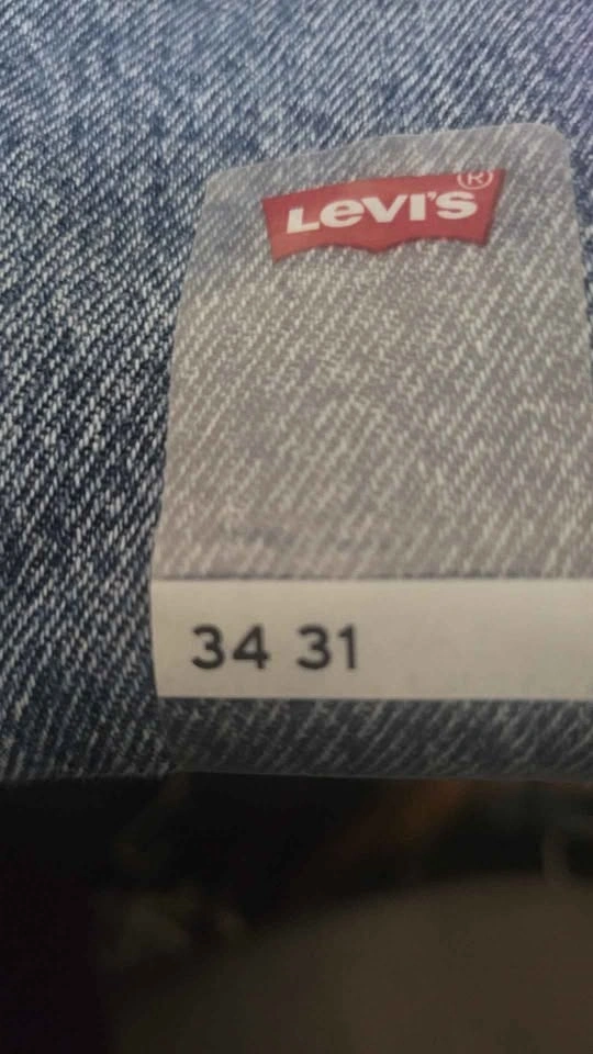 Brand new Levi's Women's '94 Baggy Jeans #A3510-0037, 34x31 - photo 2