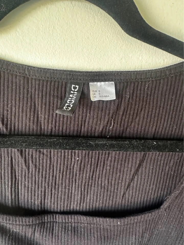 Black Ribbed Puff Sleeve Square Neck Top - photo 2