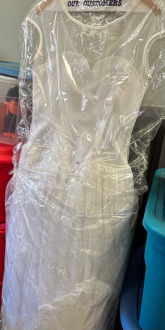 Alfred Sung Wedding Dress Size 8 - photo 3