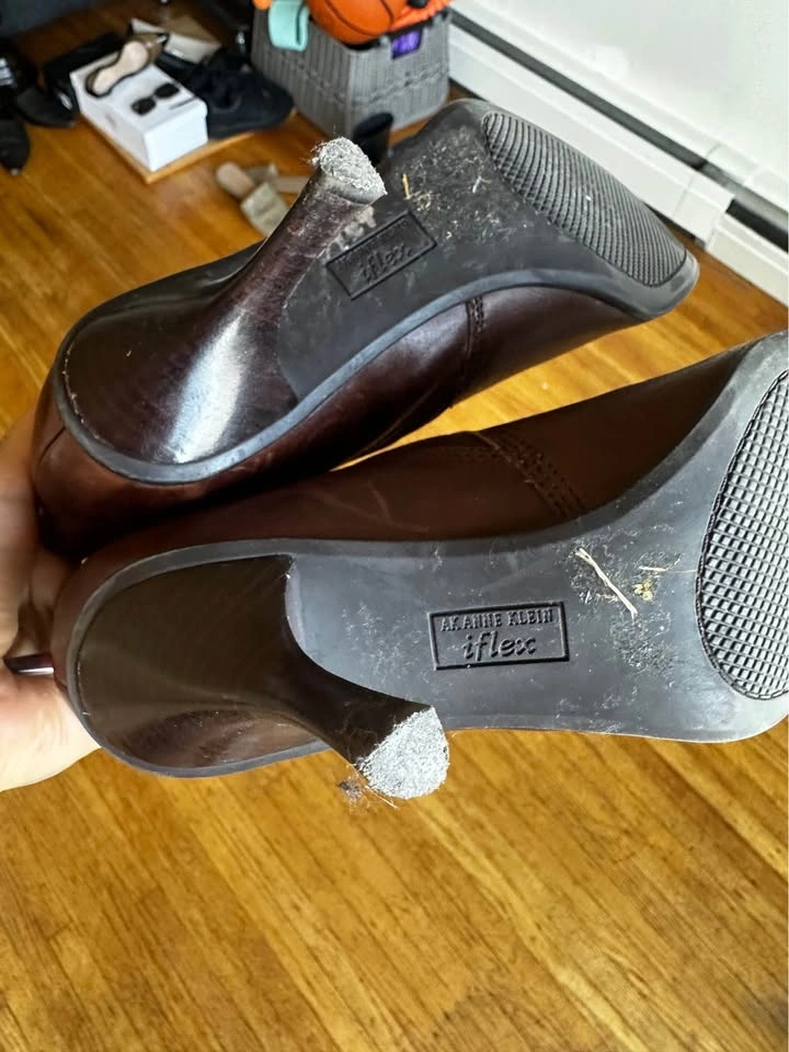 AK Anne Klein iflex Brown Leather Ankle Boots - photo 2
