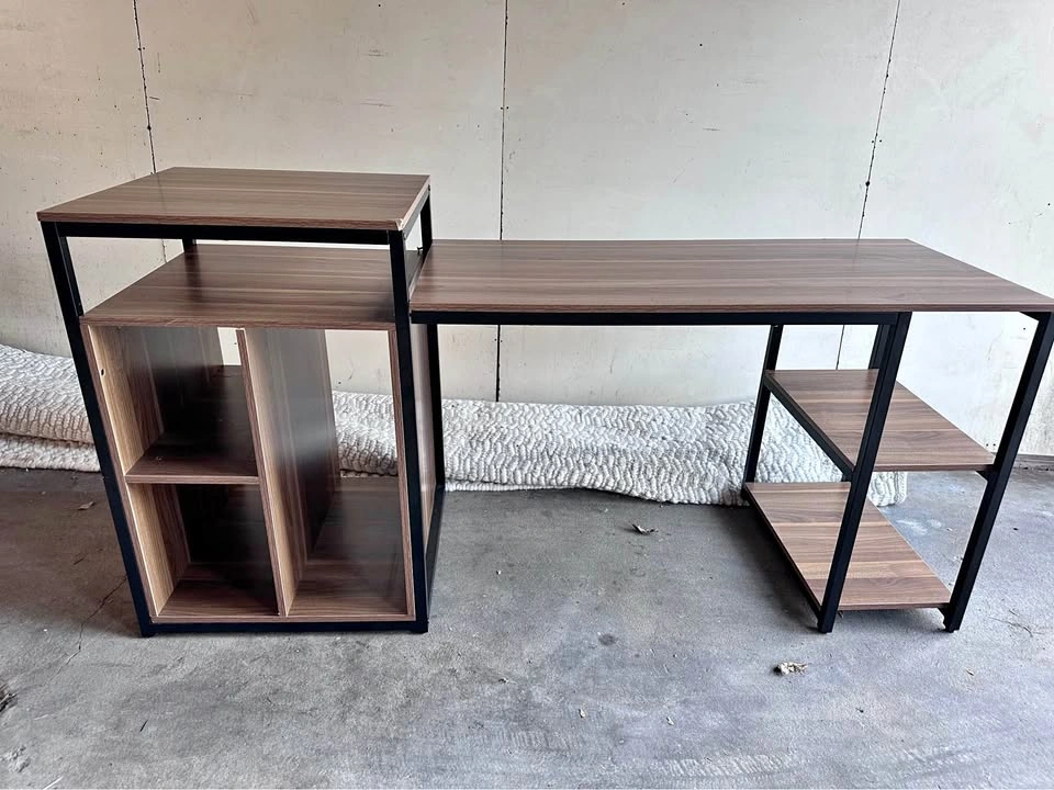 Large 6ft Modern Computer Desk with Shelves – Sturdy & Good Cond