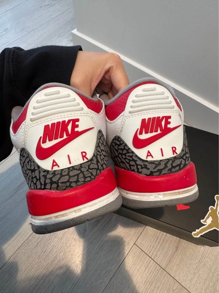 Jordan Air Jordan 3 Retro 'Fire Red' - photo 5