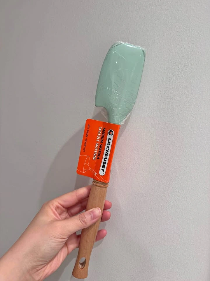 Le Creuset Medium Spatula