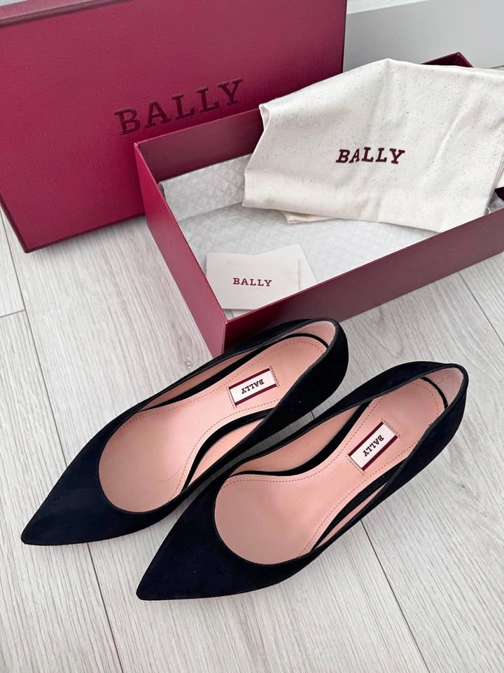 Bally Evony 55 Black Suede Pumps Size 37