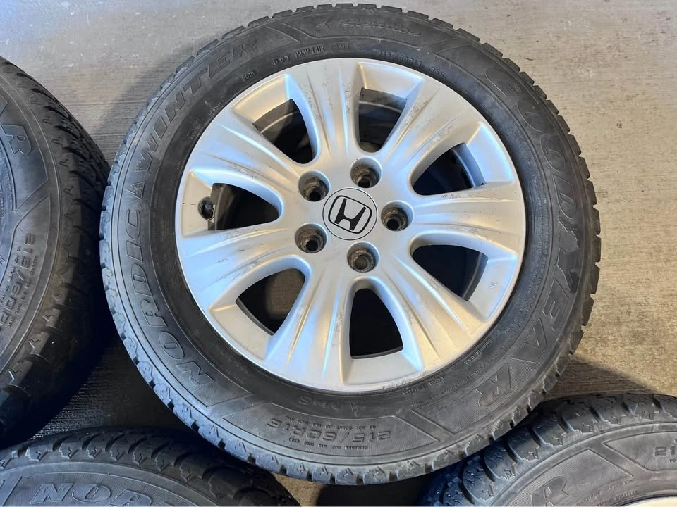 Honda 16" Alloy Rims with Goodyear Nordic Winter Tires 215/60R16 - photo 3