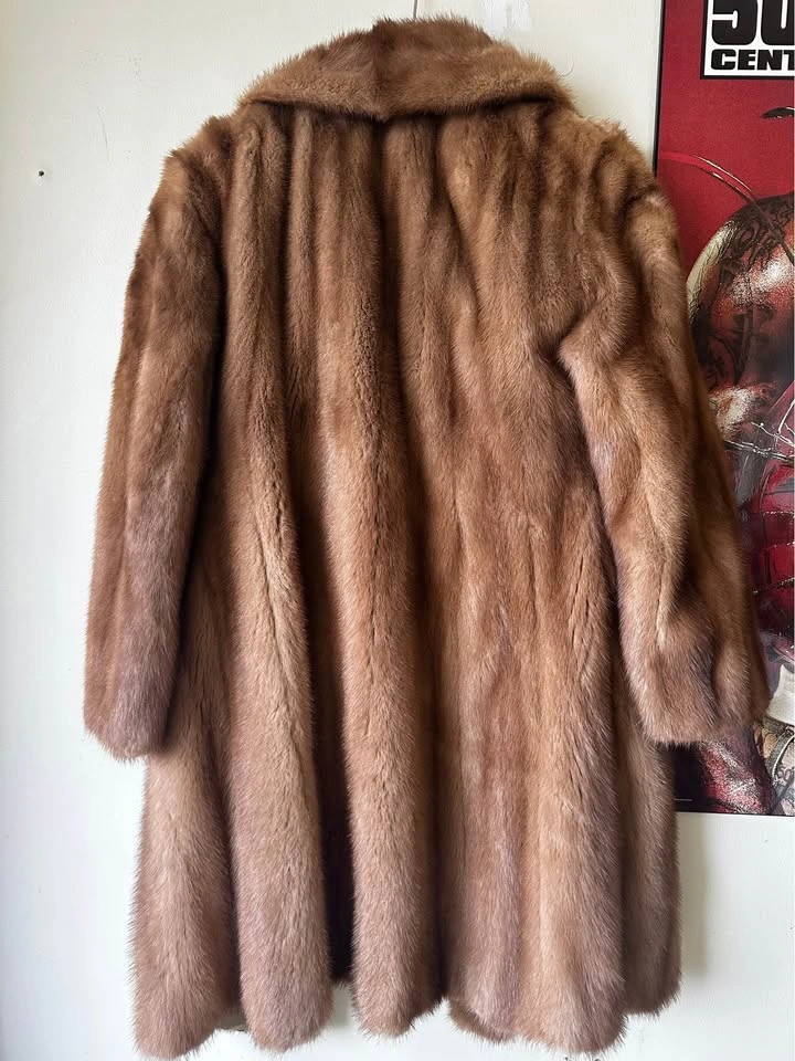Vintage Brown Mink Fur Coat - photo 2