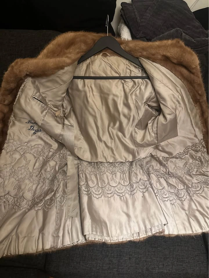 Vintage Light Brown Mink Fur Coat - photo 2