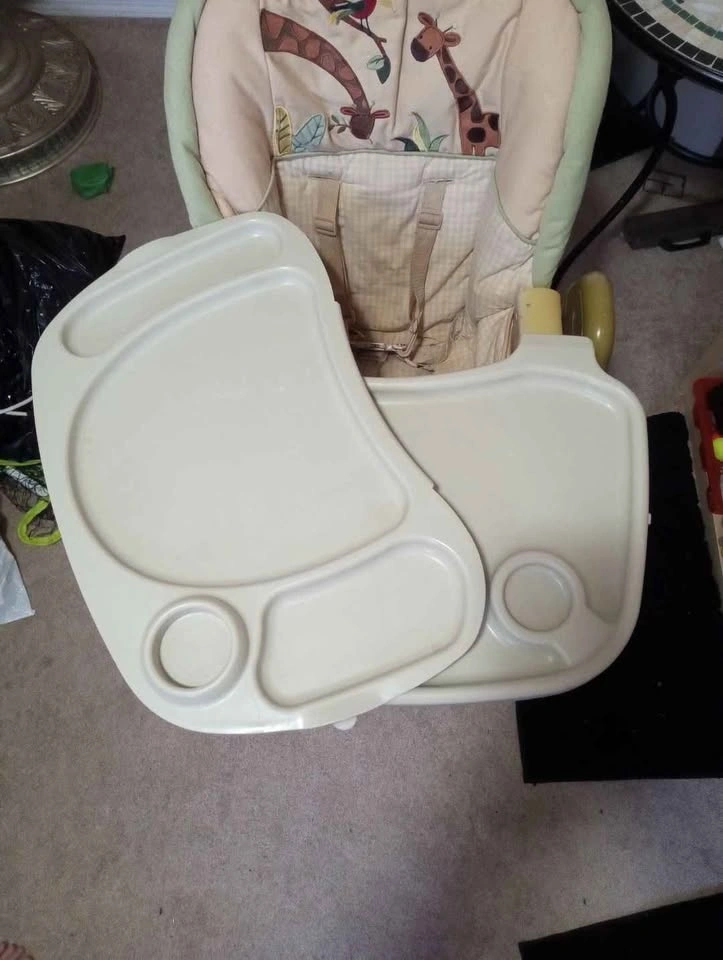 Sturdy Highchair - photo 3