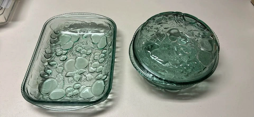 Anchor Hocking 3 piece Harvest Green Glass Baking Dish and Casse - photo 2