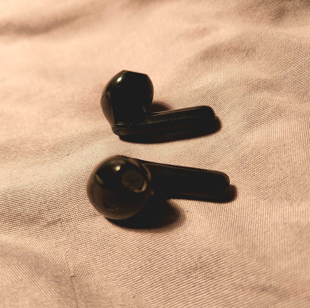 Wireless Bluetooth Earbuds - photo 2