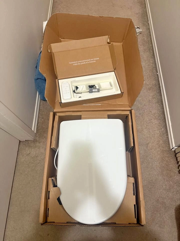 TUSHY ACE Bidet Toilet Seat