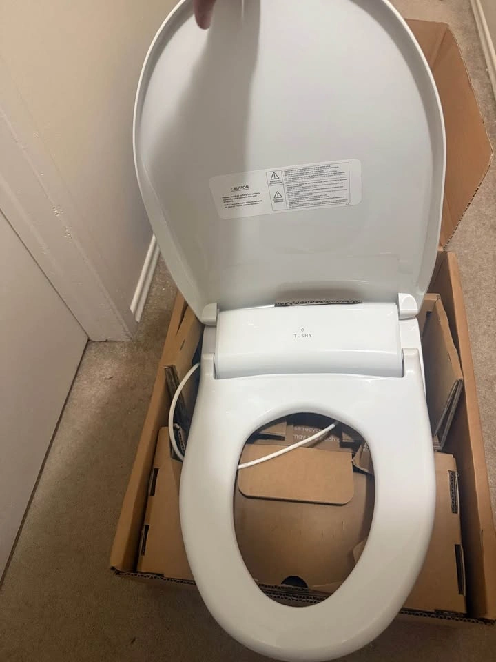 TUSHY ACE Bidet Toilet Seat - photo 3