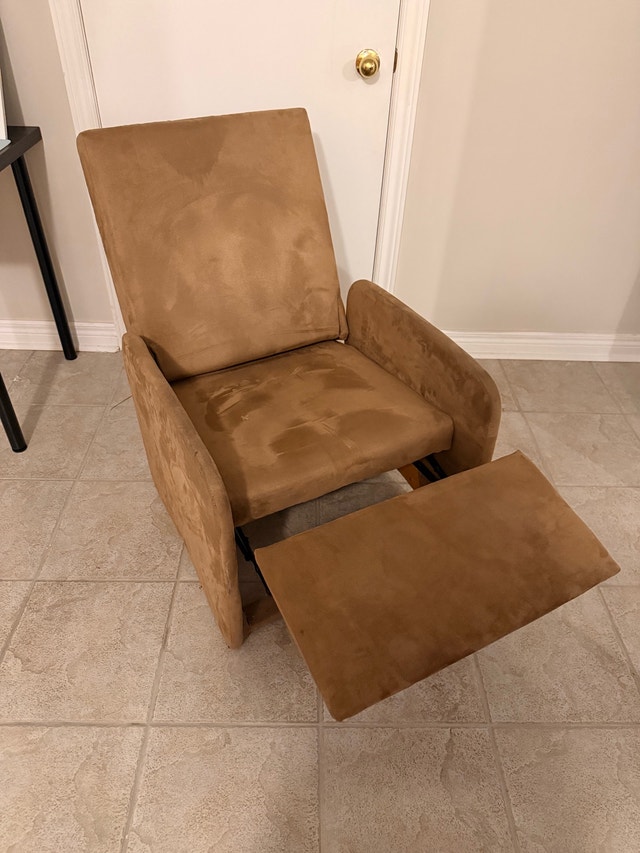 foldable reclining chair