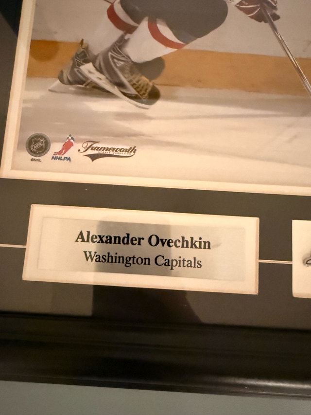 Alexander Ovechkin framed photo unsigned - photo 2