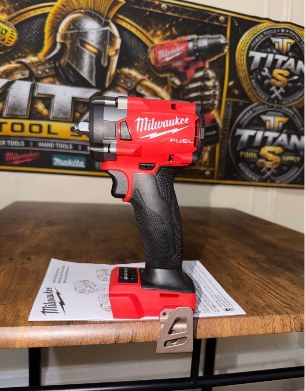 Milwaukee M18 Fuel 2854-20 3/8" Stubby Impact Wrench - photo 2