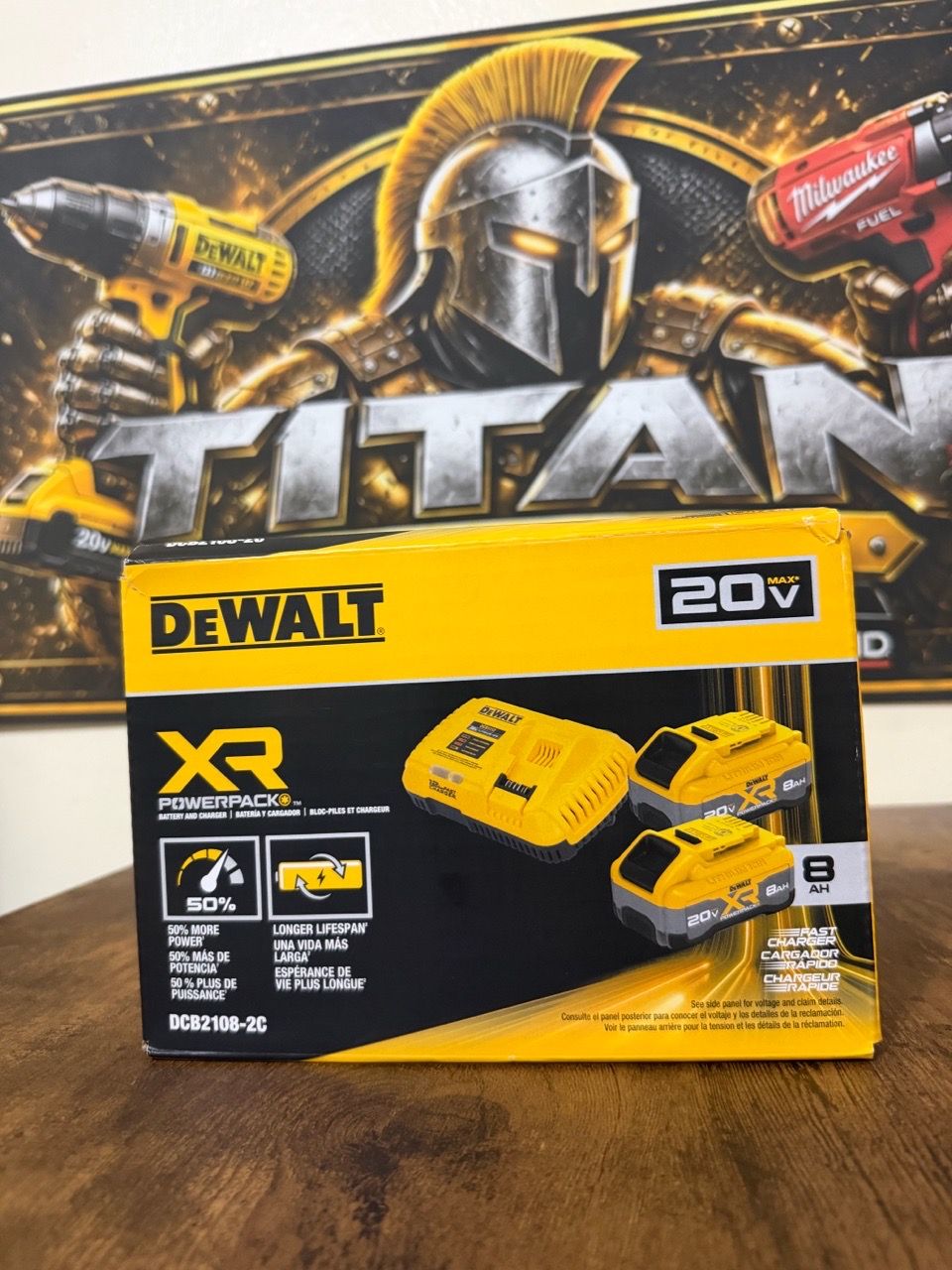 DEWALT DCB2108-2C 20V 8Ah XR Powerpack Kit with Charger