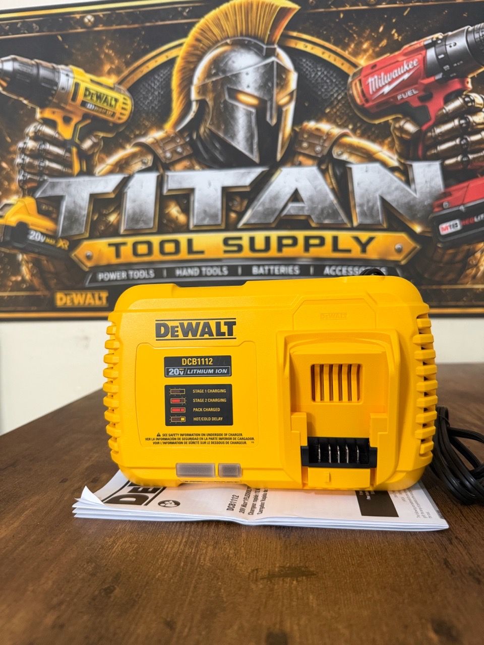 Original DEWALT DCB1112 20V MAX Charger - Fast Charging - photo 2