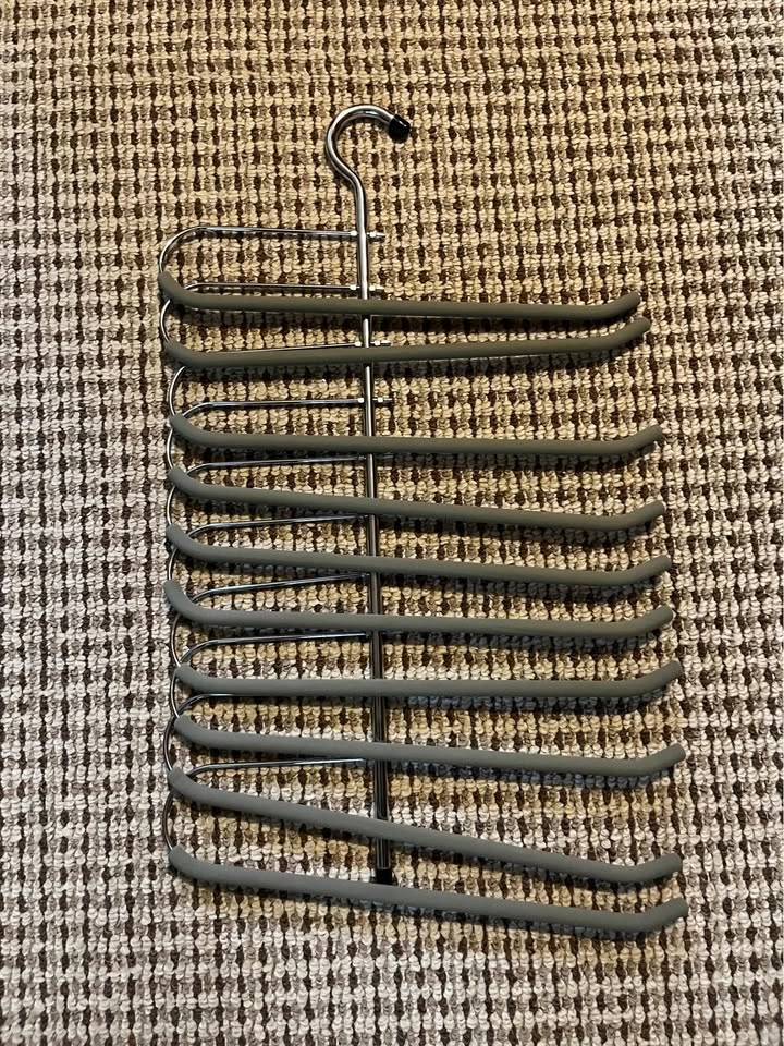 60 Plastic Clothes Hangers + Multi-Tier Pants Hanger – Closet Lo - photo 3