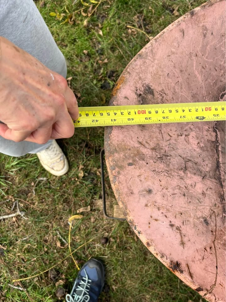 Vintage Pink Metal Wheelbarrow - photo 3
