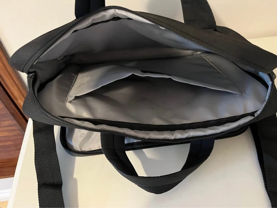 HP Padded Laptop Business Briefcase – Organizer & Shoulder Strap - photo 3