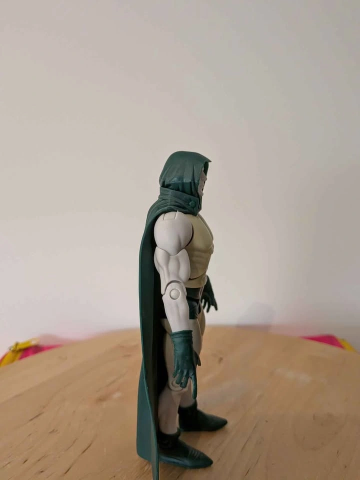 DC Universe Classics The Spectre (Glow in the Dark) 6" Figure - photo 2