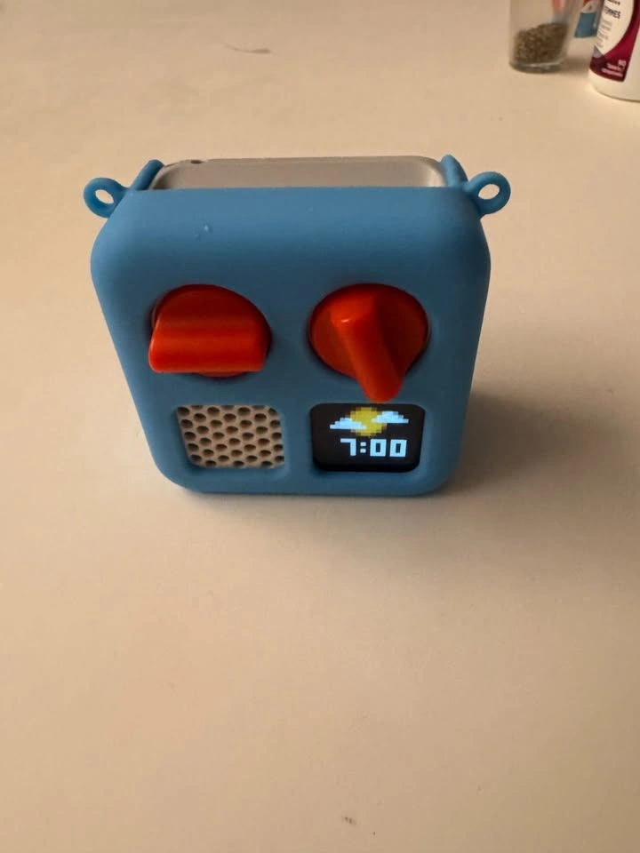 Yoto Mini (2024) with protective shell - photo 2