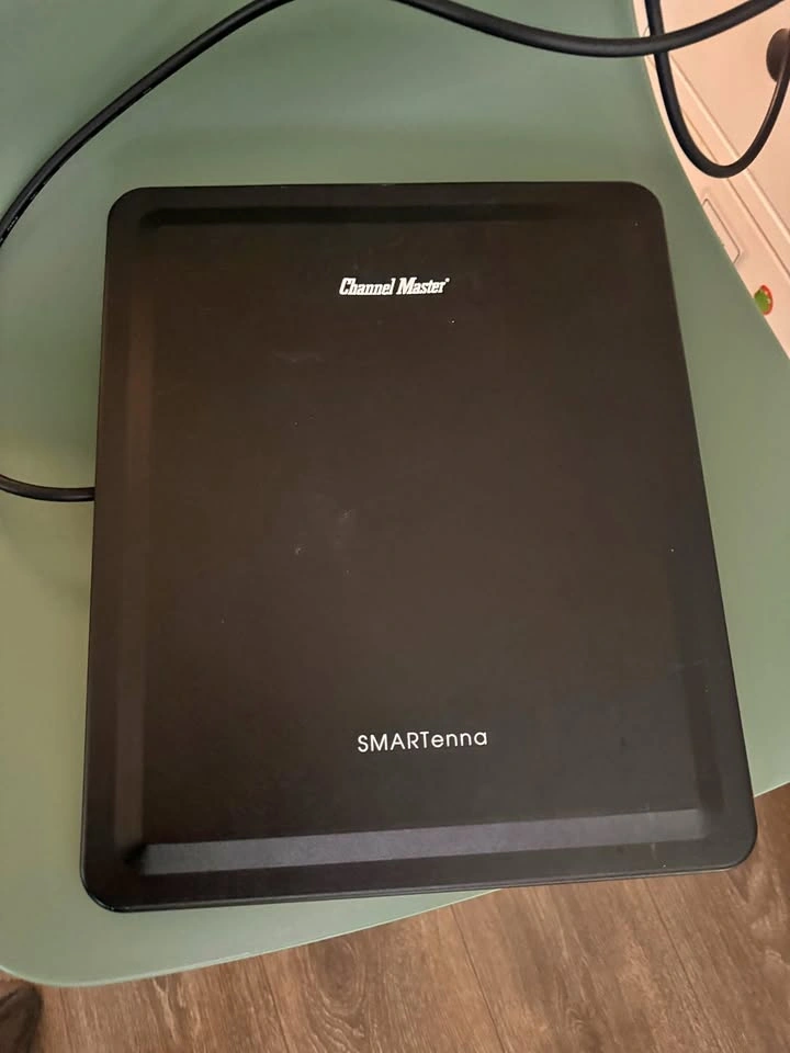 Channel Master SMARTenna (CM-3000HD) Indoor/Outdoor Antenna