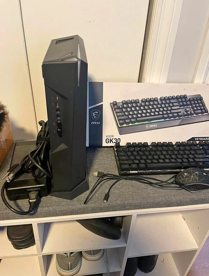 MSI Trident Gaming PC with BNIB MSI Vigor GK30 Keyboard