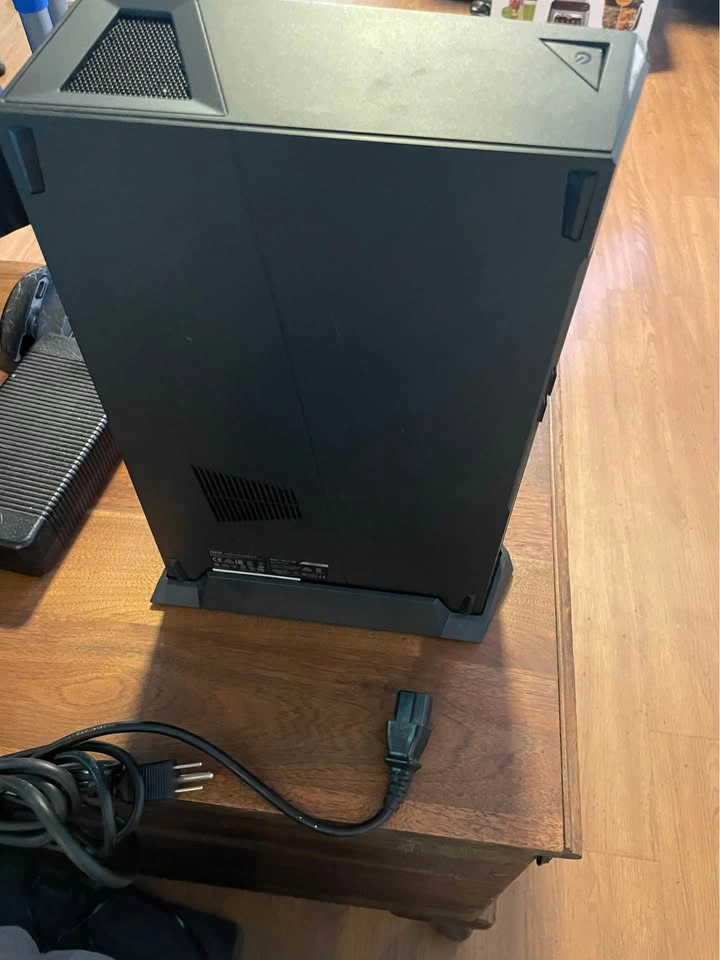 MSI Trident Gaming PC with BNIB MSI Vigor GK30 Keyboard - photo 4