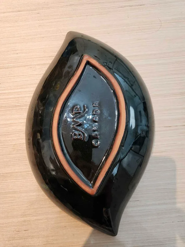 Blue Mountain Pottery Fish Shaped Platter image indicator(2)