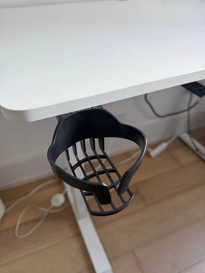 White Electric Standing Desk - photo 3