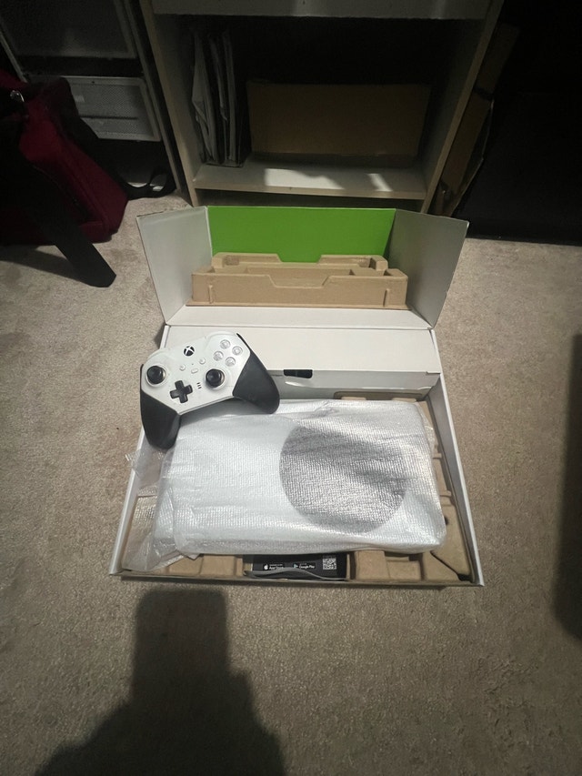 Microsoft Xbox Series S - photo 4