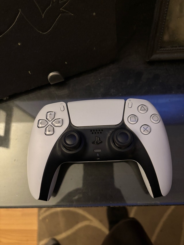 Sony PlayStation 5 - photo 3