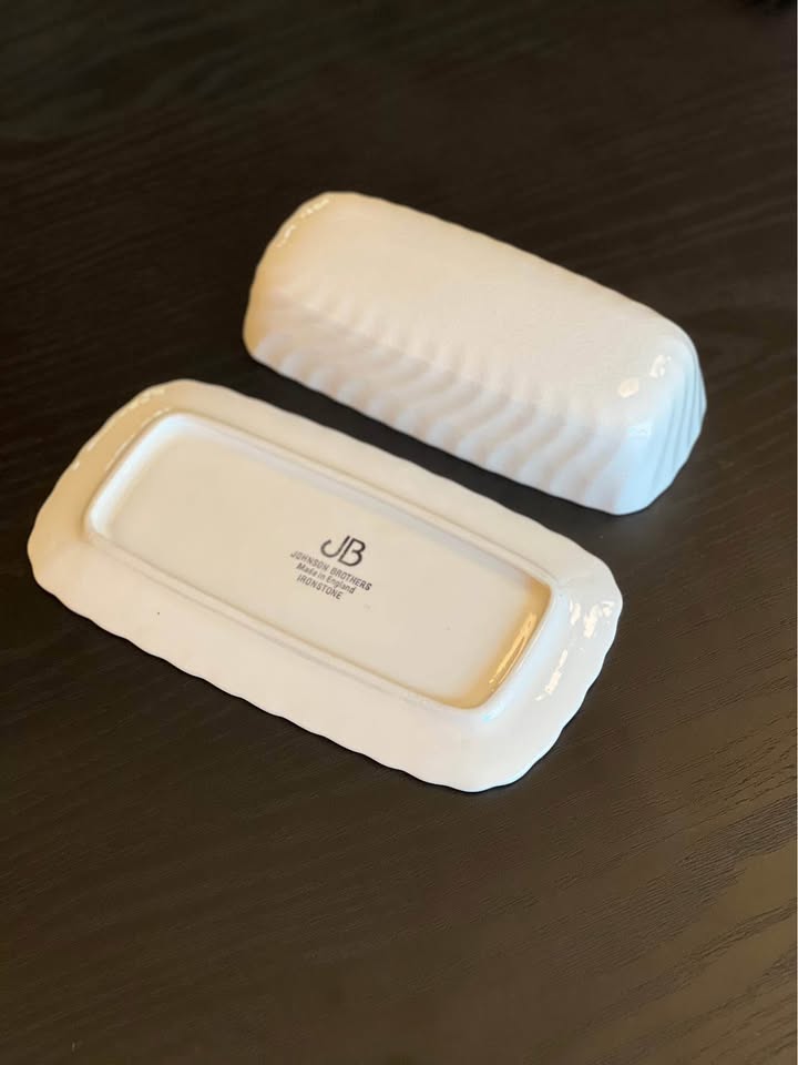 JOHNSON BROTHERS Butter Dish Ironstone ENGLAND - photo 3