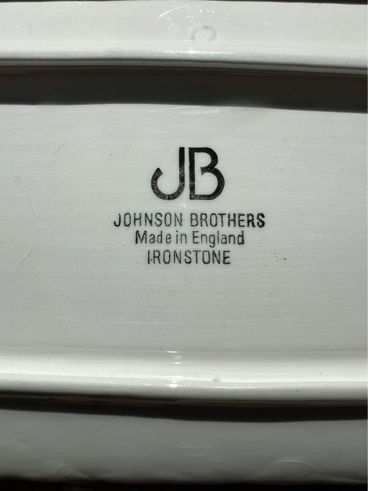 JOHNSON BROTHERS Butter Dish Ironstone ENGLAND - photo 4