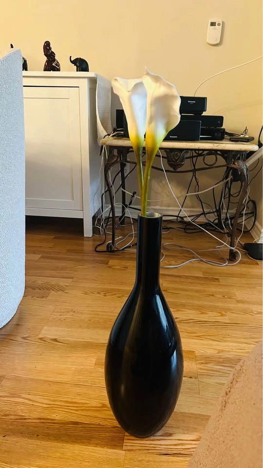 Tall Black Floor Vase with Artificial Calla Lilies - photo 2