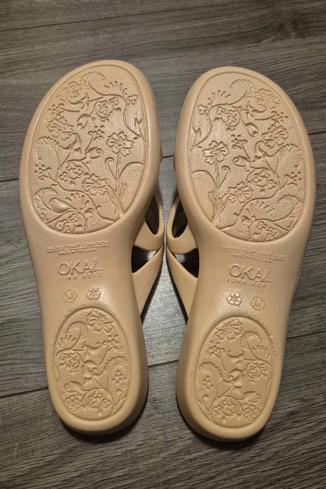 Oofos OOlala Luxe Sandals in Nude, brand new, unworn - photo 3
