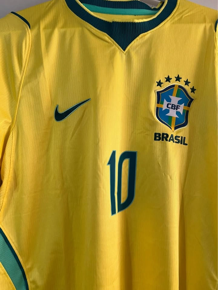 Brazil Long-Sleeve Soccer Jersey Neymar Jr #10 – Size Large - photo 3